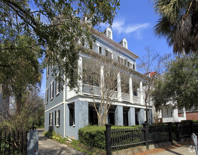 220 Calhoun St, Charleston, SC 29401 Apartments Charleston, SC