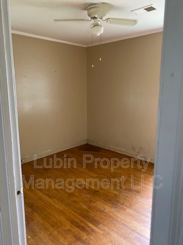 Building Photo - 1108 Goodman St