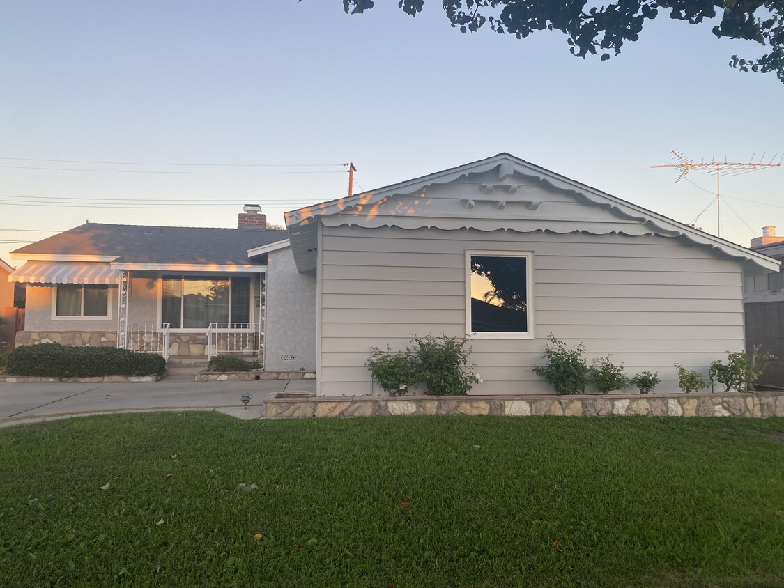 Foto principal - 380 Oakland Dr