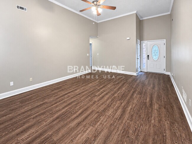 Building Photo - 25 Lake Charles Way