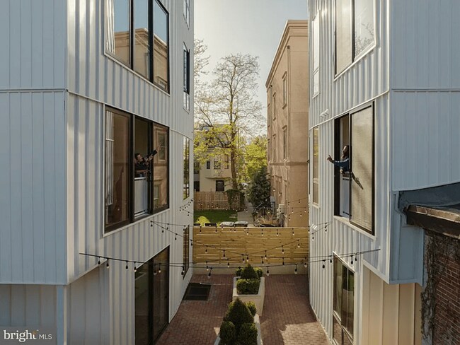 Foto del edificio - 2011 Cambridge St