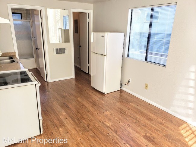 Building Photo - Studio, 1 bath House - 980 Laguna Dr. D