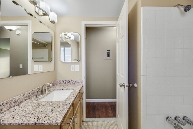 Building Photo - Avenue Eleven Apartments