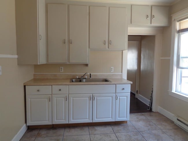 Plenty of kitchen cabinet space! - 61 North St