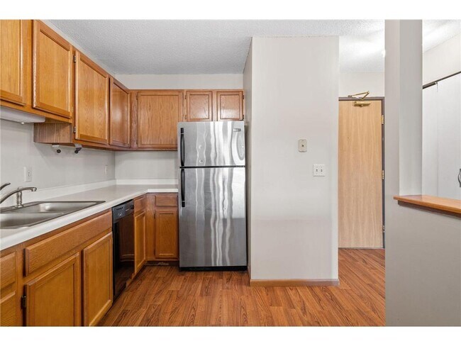 Foto del edificio - 720 3rd Ave NE