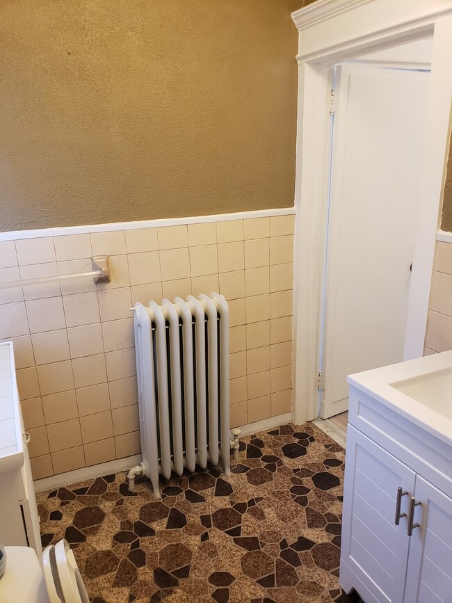 Bathroom - 812 Buerger St