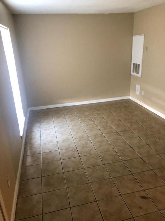 Foto del edificio - 151 PINEWOOD CT