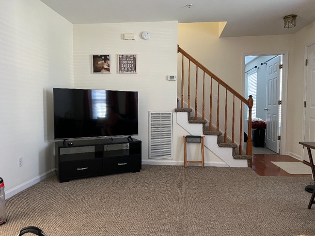 Building Photo - 1014 Zircon Ct