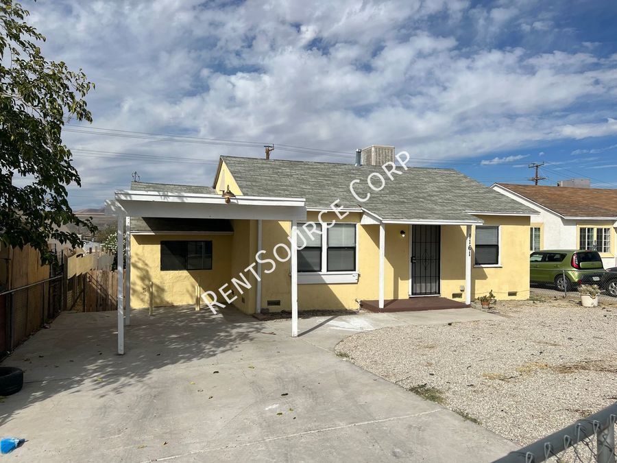 Foto principal - 3 Bedroom Home For Rent in Barstow