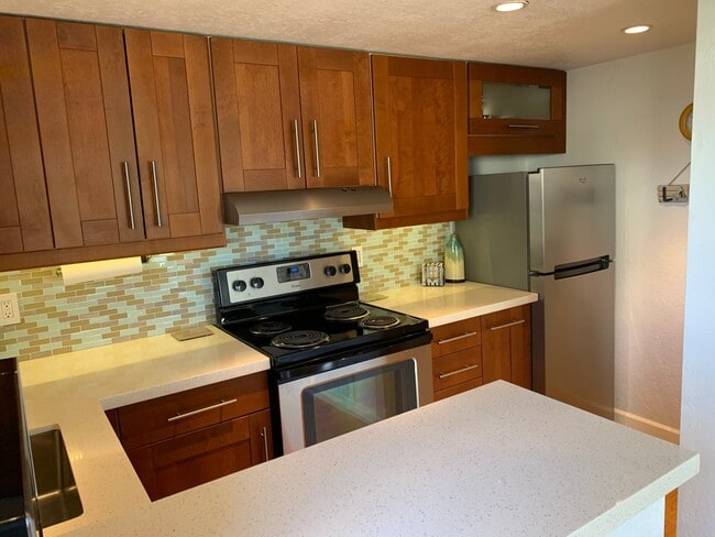 Building Photo - 497 Tahoe Keys Blvd