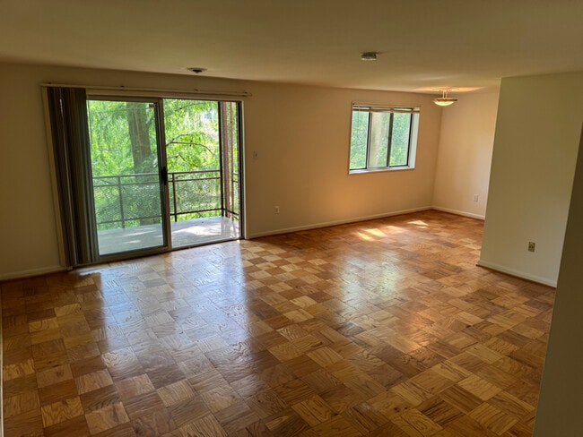 Building Photo - 10304 Rockville Pike