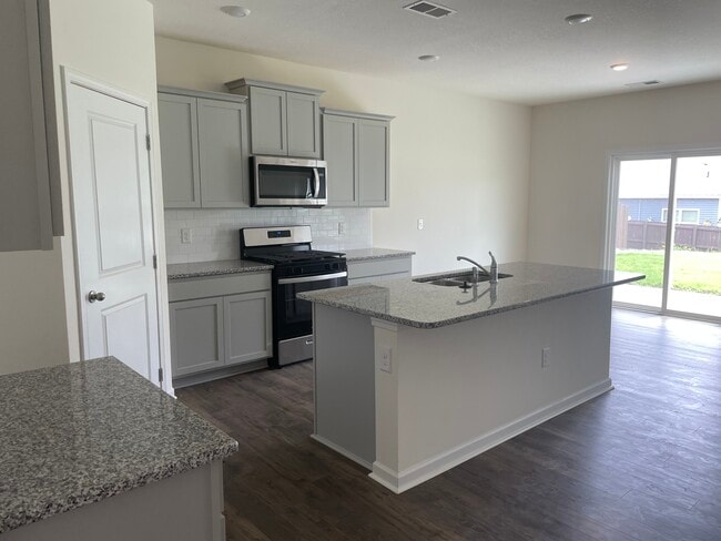 Building Photo - 5711 Wildlife Cir