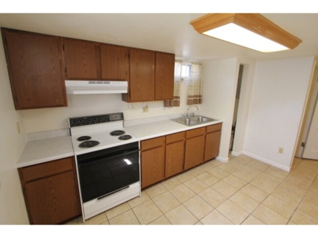Foto del edificio - Charming 1 Bed / 1 Bath Duplex  Dog-Friend...