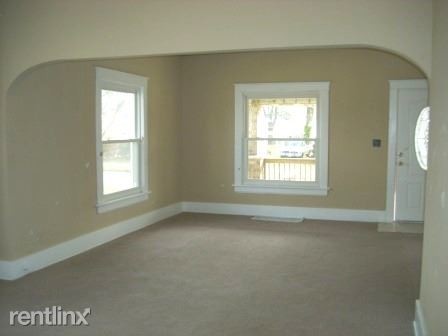 Building Photo - 3 br, 1 bath House - 623 W Calhoun St
