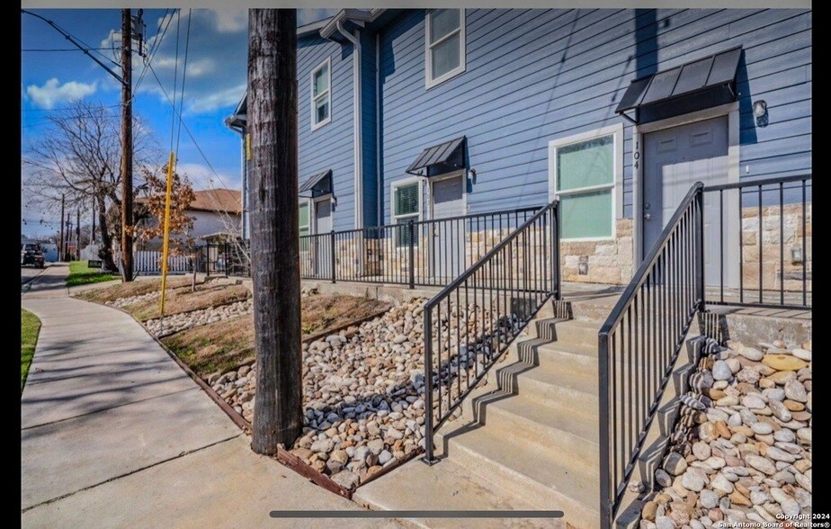 Photo - 143 Lucas Street Unit 102