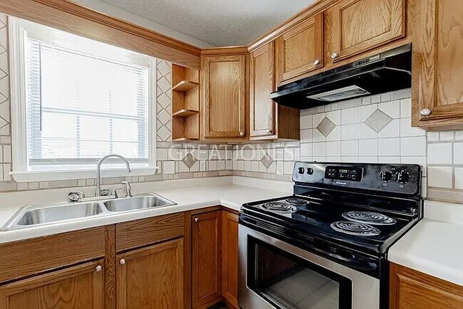 Foto del edificio - 113 Dawsons Creek Rd