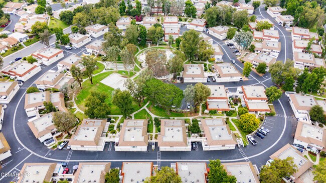 Foto del edificio - 1161 Landsburn Cir