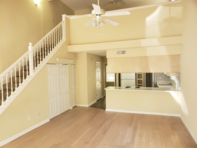 Building Photo - 2534 Golden Park Ln