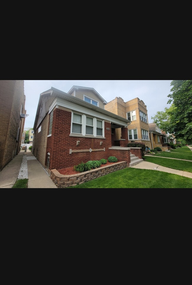 Building Photo - 5448 W Agatite Ave