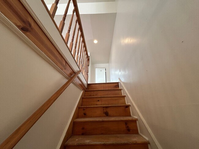Foto del edificio - 2823 W Girard Ave