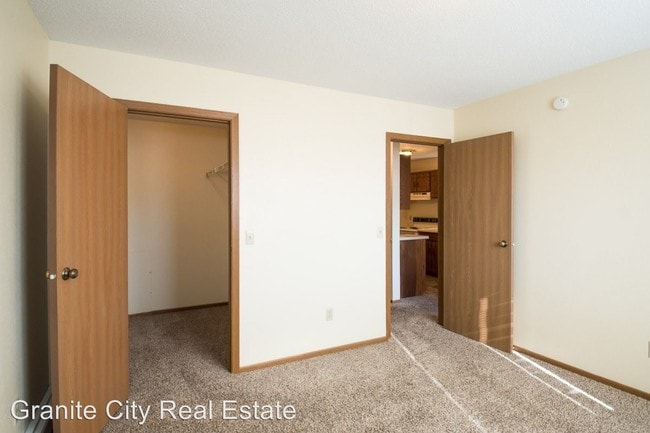 Building Photo - 911 Ranae Ln