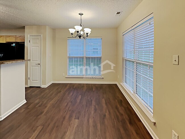 Foto del edificio - 6515 Goldenblush Cir