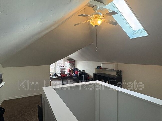 Photo - 1149 S Lk St House