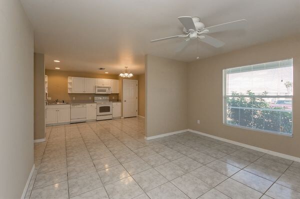 Foto del edificio - 1138 Hightower Ave S