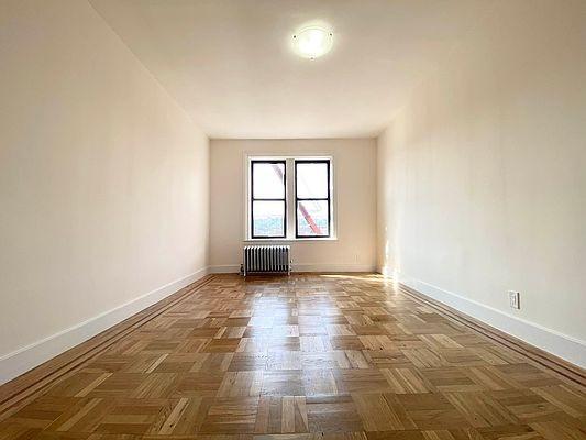 Building Photo - 1 bedroom in BRONX NY 10463