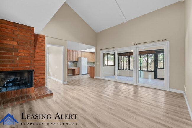 Building Photo - 25352 Avenida Cappela