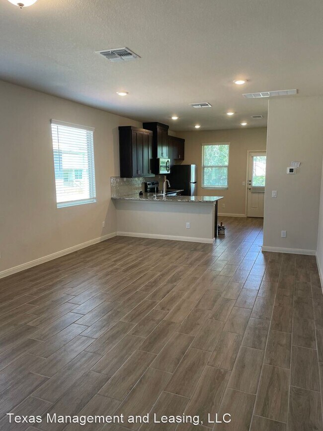 Building Photo - 3 br, 2.5 bath House - 106 Joseph Circle