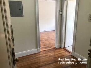 Building Photo - 1185 Boylston St