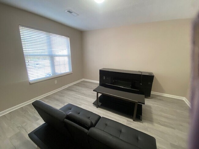 Foto del edificio - West Knoxville 37909 - Cozy 2 bedroom, 1.5...