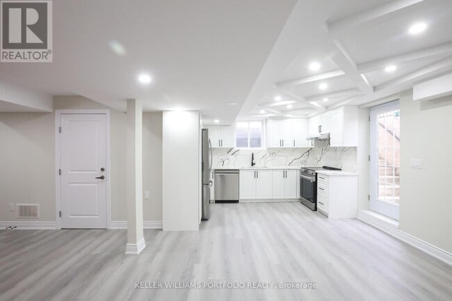 Photo du bâtiment - 99 Hurst Dr