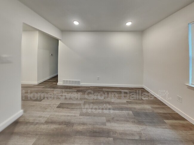 Foto del edificio - 5336 Rutland Ave