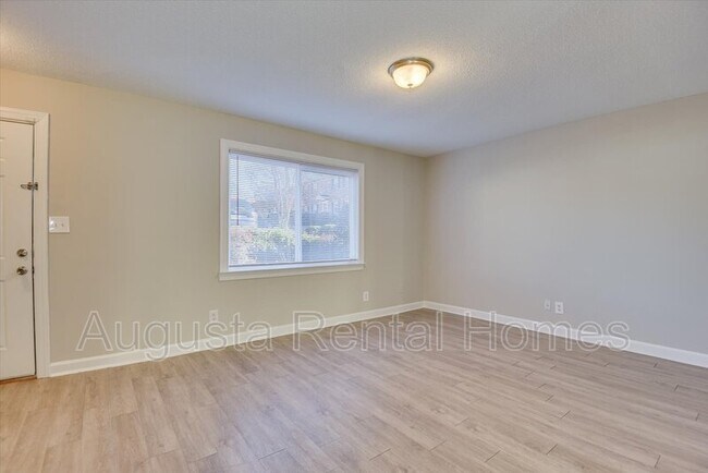 Foto del edificio - 2905 Arrowhead Dr