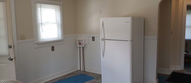 Conexión de lavadora/secadora - 705 Cox Ave