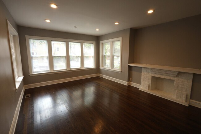 Foto del edificio - 5653 N Talman Ave
