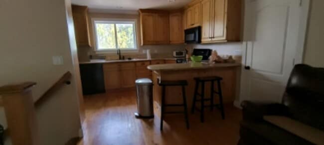 Foto del edificio - 1250 S Pinewood Dr