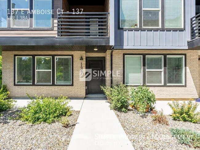 Building Photo - 137 E Amboise Ct
