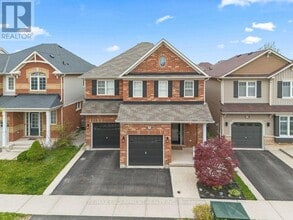 Building Photo - 255 Monaghan Cres