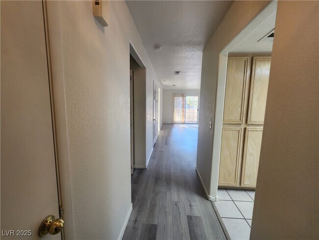 Foto del edificio - 1851 Hillpointe Rd
