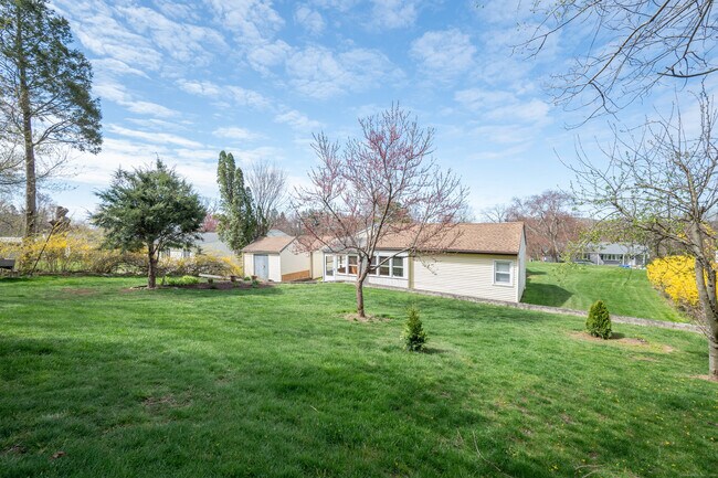 Foto del edificio - 5 Terry Dr