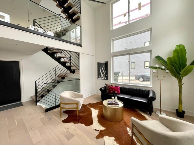 Foto del edificio - 2610 E Hagert St