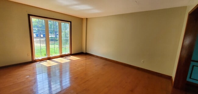Building Photo - 89 Greencastle Ln