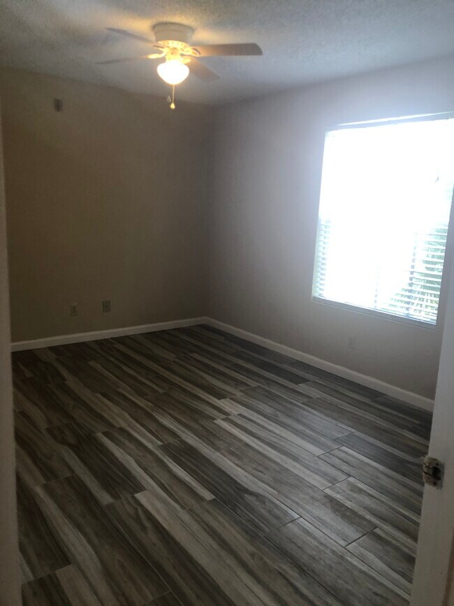 Foto del edificio - 11582 Westwood Blvd