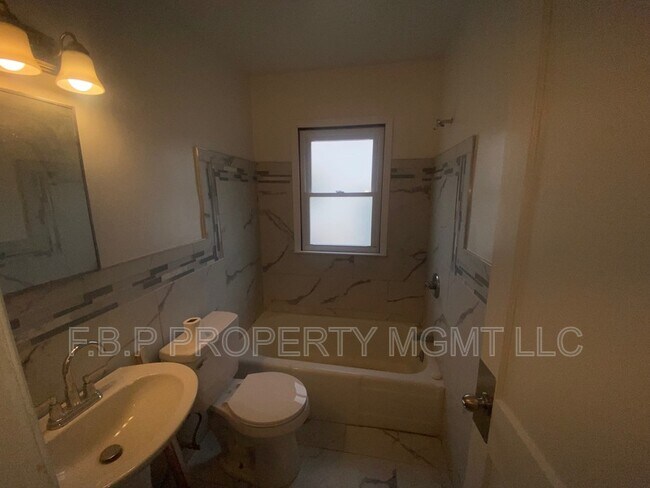 Foto del edificio - 14847 Cheyenne St
