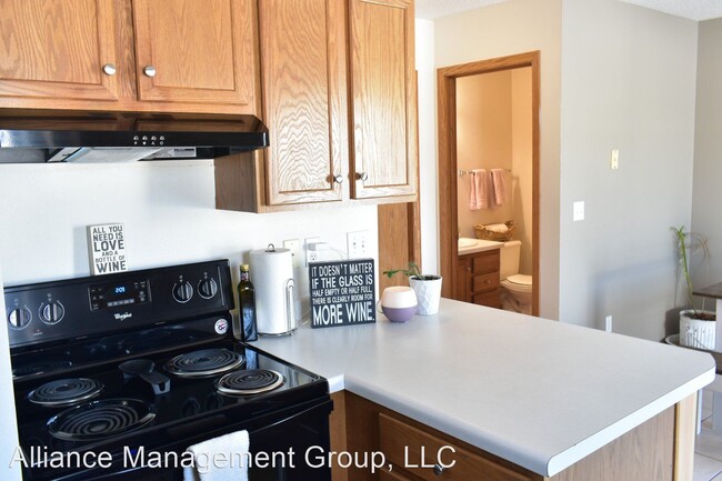 Foto del edificio - 3225-3235 35th Ave S