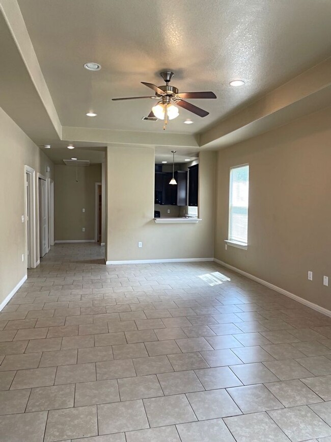 Building Photo - 2748 Big Buck Dr
