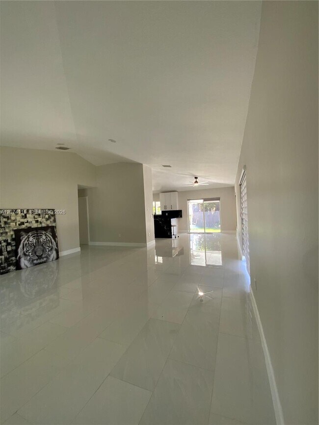 Building Photo - 30162 SW 159th Ave